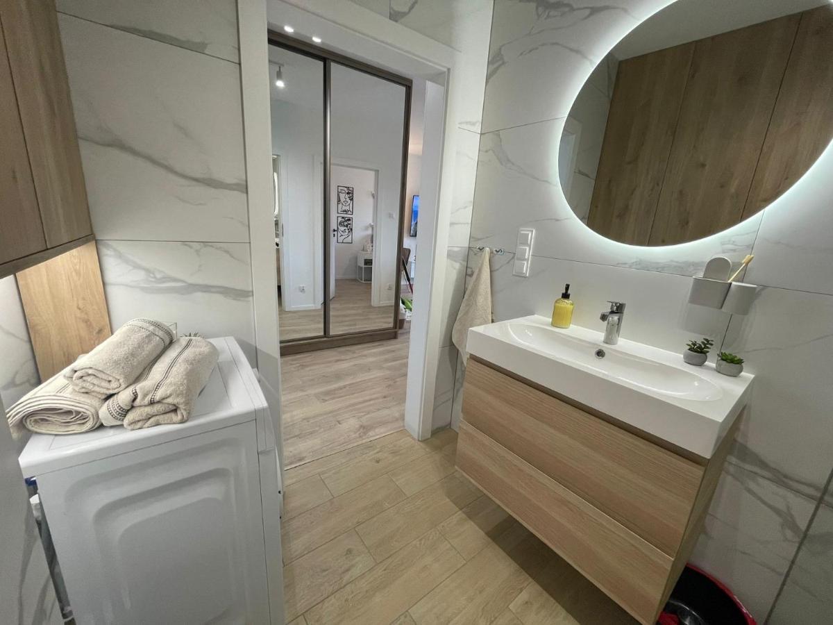 Apartament Kameralis Old Town - Klimatyzacja - Balkon - Winda แอลบลอง ภายนอก รูปภาพ