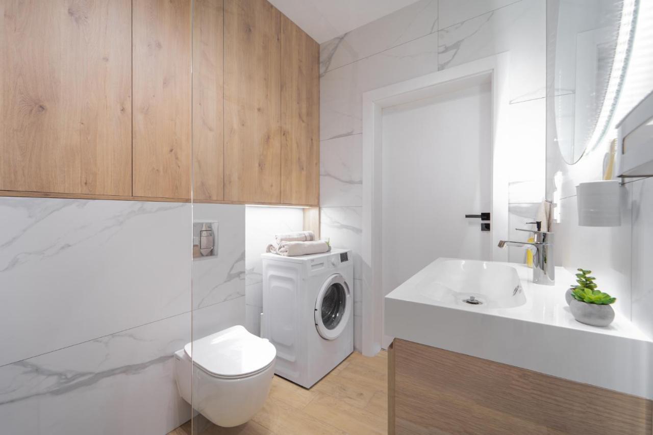 Apartament Kameralis Old Town - Klimatyzacja - Balkon - Winda แอลบลอง ภายนอก รูปภาพ